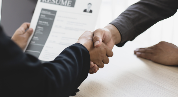 Cómo conseguir tu primer trabajo